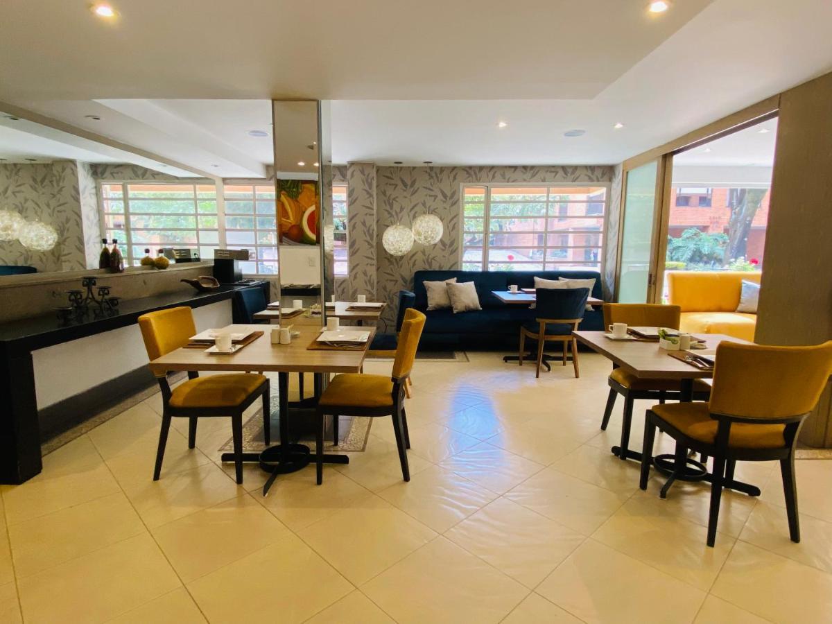 Hotel Retiro 84 By Mij Bogota Bagian luar foto