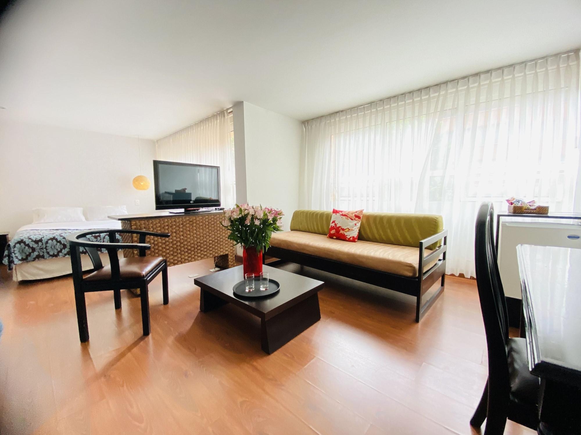Hotel Retiro 84 By Mij Bogota Bagian luar foto
