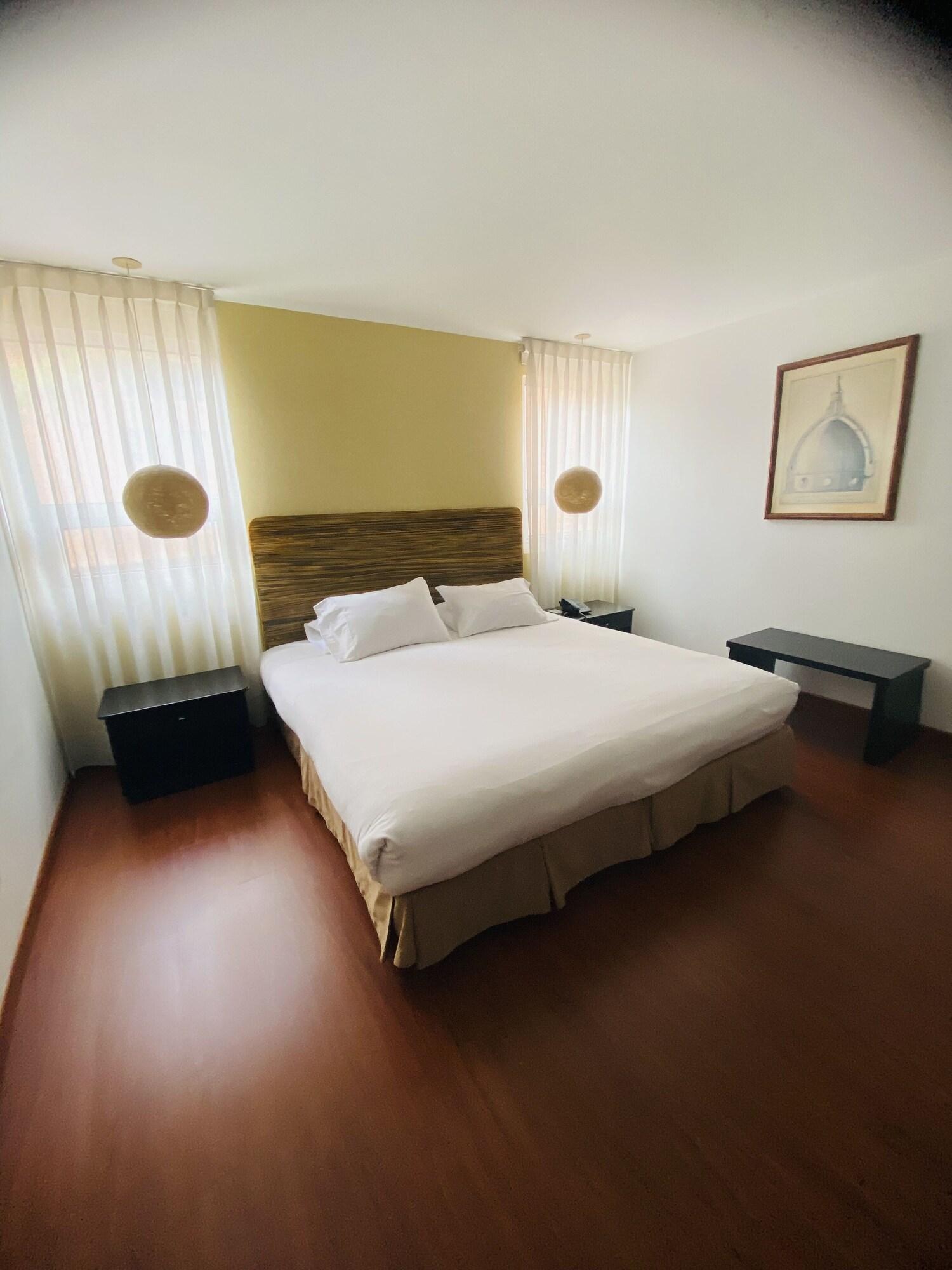 Hotel Retiro 84 By Mij Bogota Bagian luar foto
