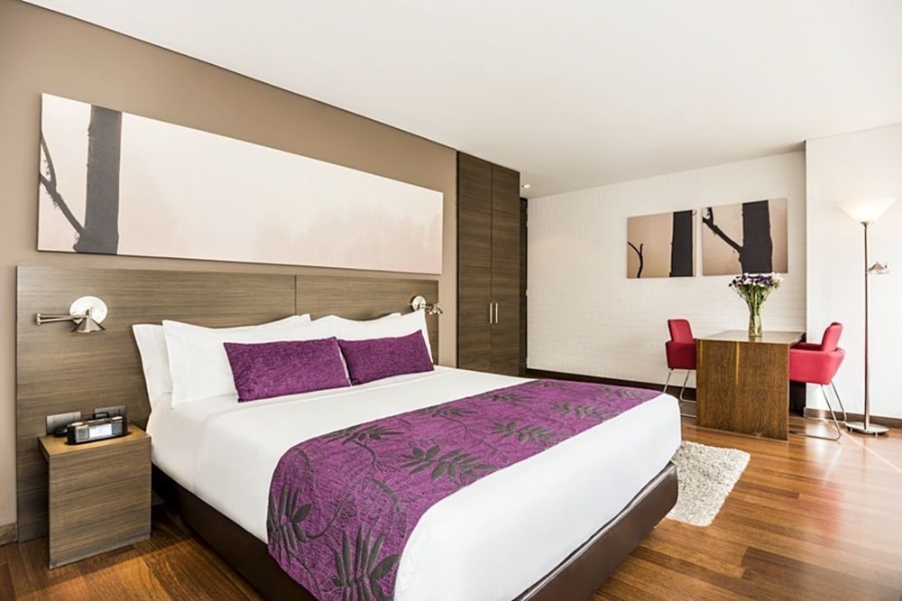 Hotel Retiro 84 By Mij Bogota Bagian luar foto